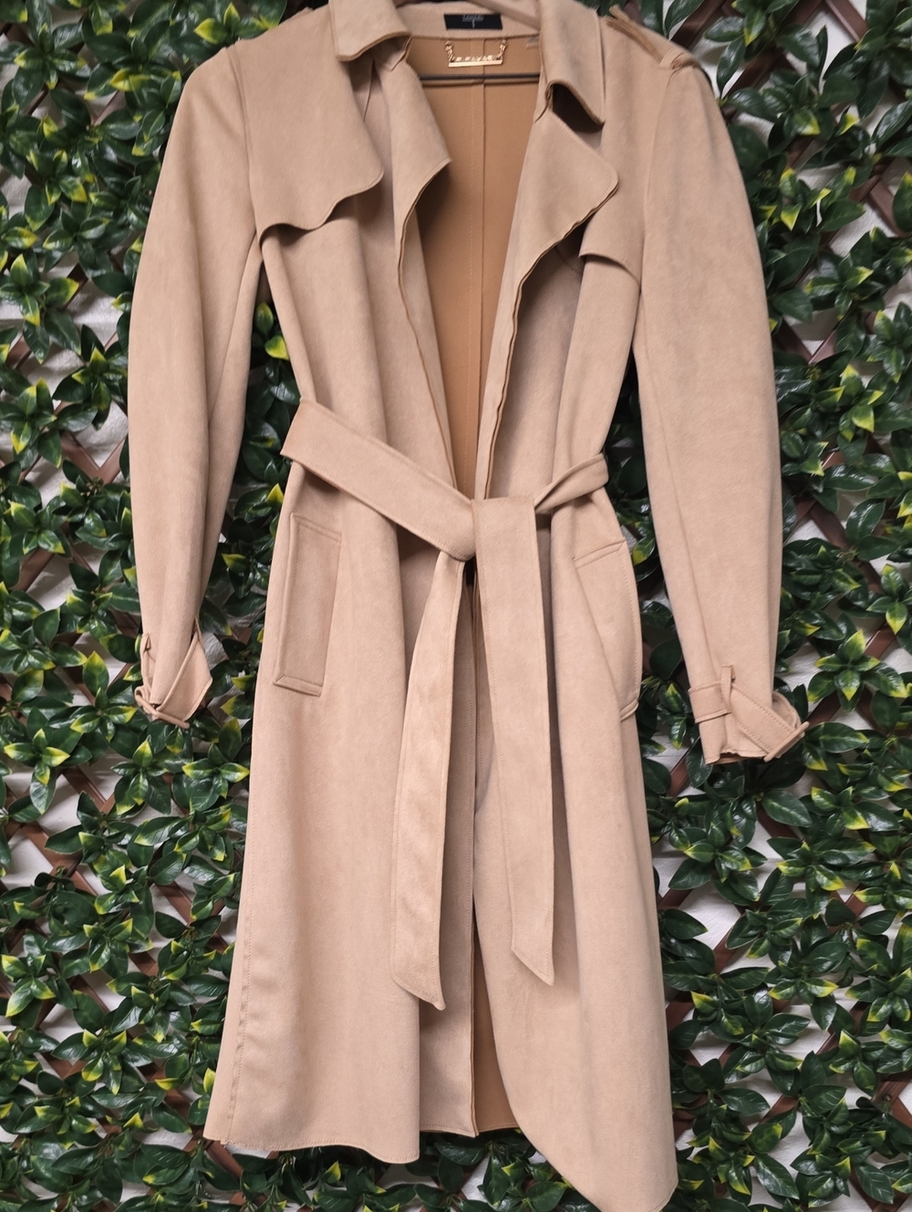 Tahari Classic Camel Trench Coat with Belt